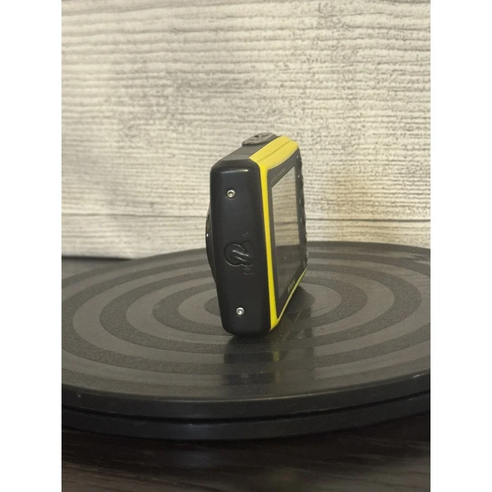 Polaroid X800 Underwater Waterproof Digital Camera 8MP Yellow Black 3m - Works